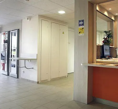 Sweet And Smart Sarreguemines - Hambach Hotel 2*