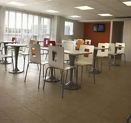 Hotell Sweet And Smart Sarreguemines - Hambach