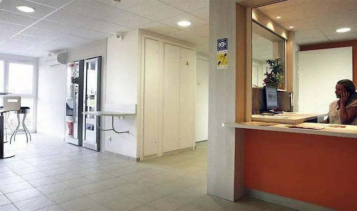 Sweet And Smart Sarreguemines - Hambach Отель 2*